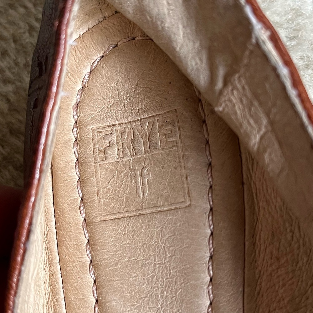 Frye Youth Carson Ballet Flats - Picture 10 of 12